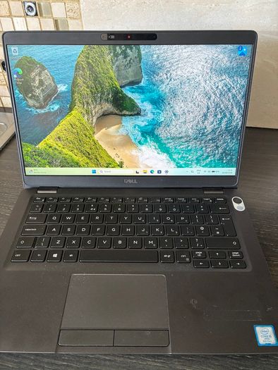Dell Latitude 5300
