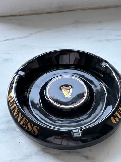 Guinness wade 21.5cm ceramic ashtray