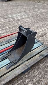 Avant backhoe 260/mini digger 150 bucket 250 mm