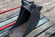 Avant backhoe 260/mini digger 150 bucket 250 mm