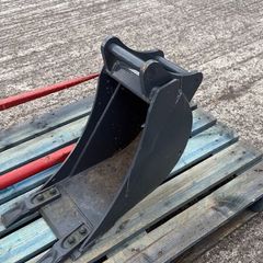 Avant backhoe 260/mini digger 150 bucket 250 mm