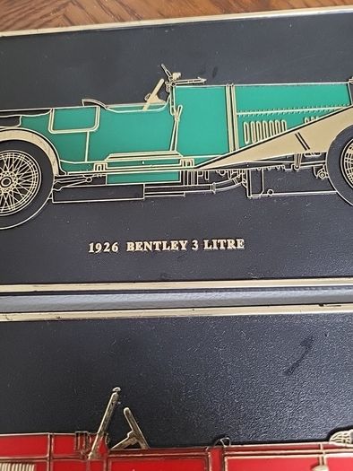 Car plaques