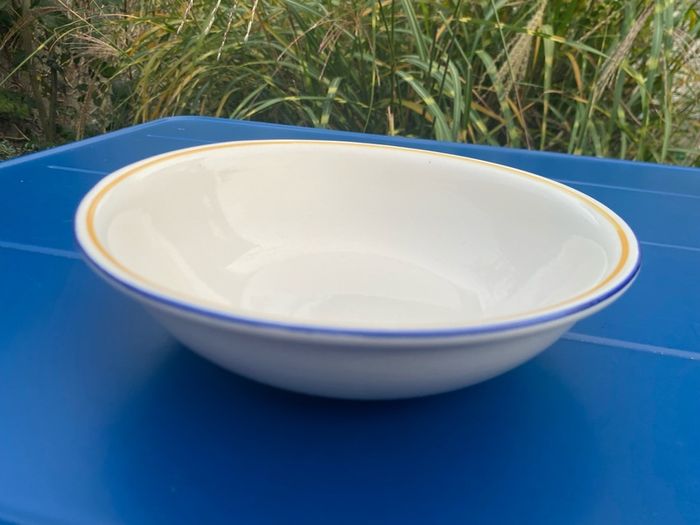 Ceramic bowl