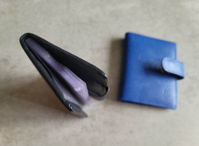 New Black Slim Cardholder for Men Women,Credit Card Holder, 24 Card Slots Wallet + Spare Blue Swapable Holder