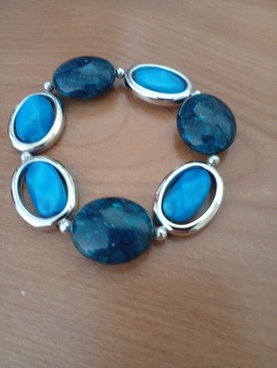 Bracelet very dressy