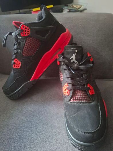 Nike Jordan/Colour: Black/Red..Size: 8.5 UK..43 EU