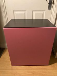 Cabinet IKEA press Besta with door