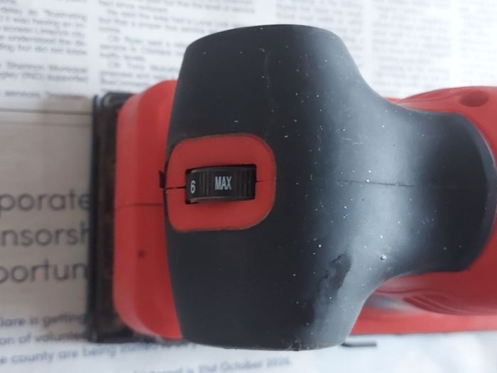 Black & Decker Sander, Model KA320E, working great and in Excellent condition