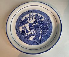 ARKLOW Fabulous collectors large 10.5 inch willow pattern plate