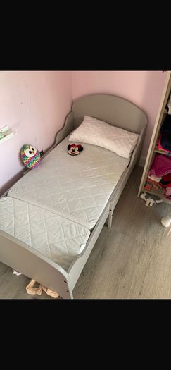 Toddler bed for sale