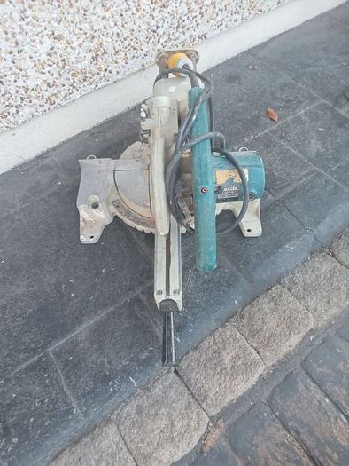 Makita LS0714 sliding mitre saw