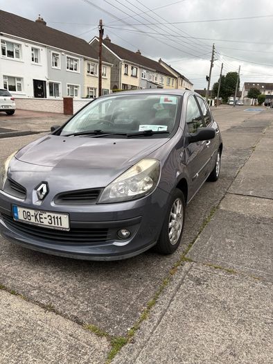 2008 Renault Clio + CarPlay + Reverse Camera