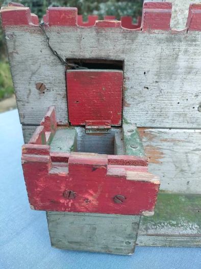 1928 vintage wooden fort.