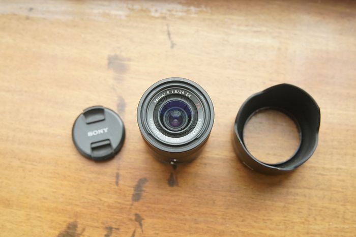 Sony E 24mm f/1.8 ZA Zeiss Lens