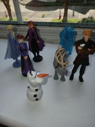 Disney Frozen Figures