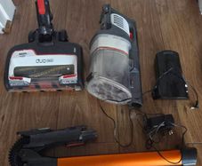 Shark Cordless vacuum cleaner