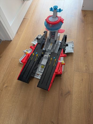 Paw Patrol Aircraft Carrier HQ