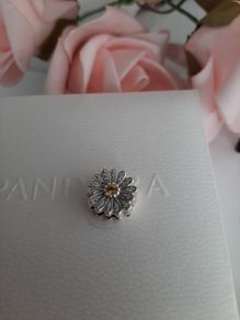 new genuine pandora reflexions sparkling daisy charm