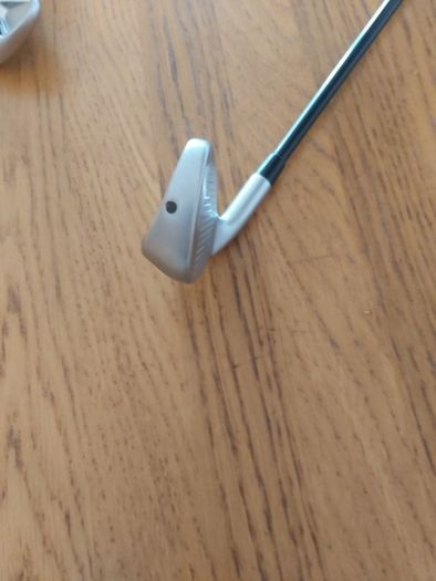 Golf  Cleveland Launcher  Uhx  Irons 5 To P/w In Perfect  Condition  Grafite Shafts  (r) Flex