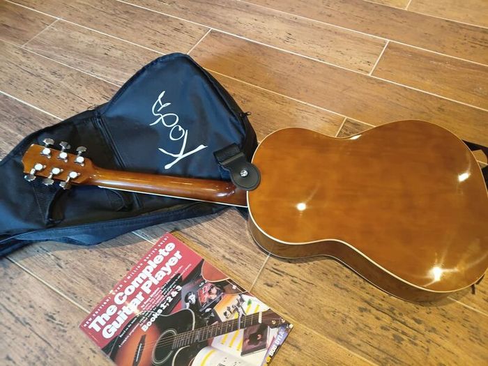 Koda Acoustic Guitar