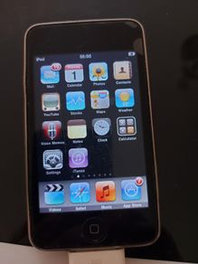 Apple iPod Touch 2nd Gen - A1288 - 16GB - Black, in very good condition