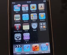 Apple iPod Touch 2nd Gen - A1288 - 16GB - Black, in very good condition