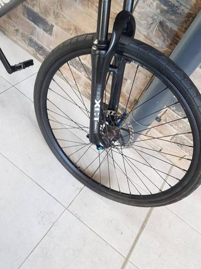 diamondback mens bike( can deliver)
