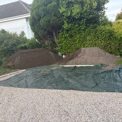 sand/topsoil/stone