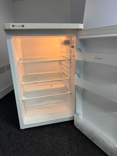 Indesit Undercounter Fridge