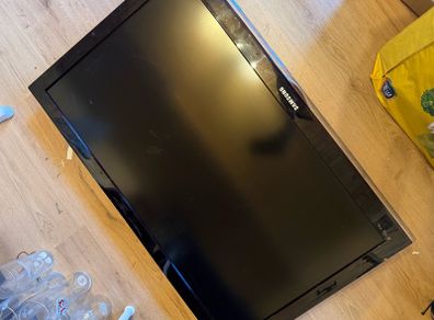 42" Samsung TV