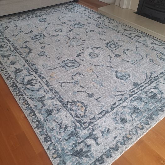 Rug