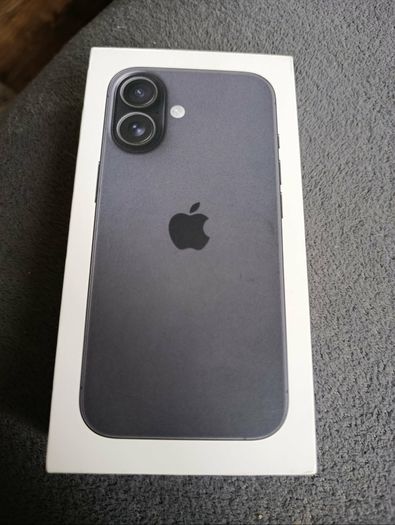 I phone 16 128gb Black ( Locked to three network)