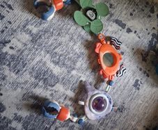 baby attachment toy