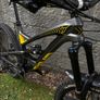 YT Capra Carbon Image 2