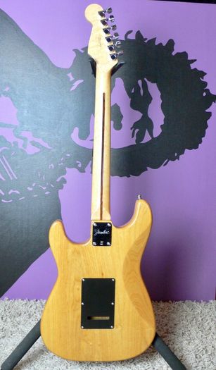 2007 Fender Special Edition Lite Ash Stratocaster