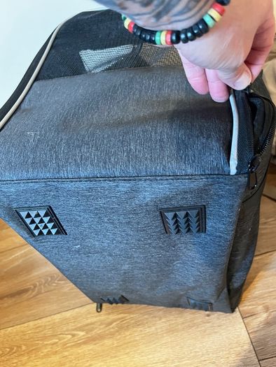 pet carrier