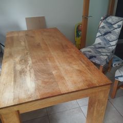 Kitchen table