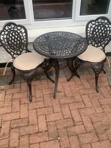 bistro set