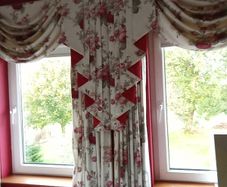 Bedroom Curtains. Price now reduced to. Pelmet boards X 2. Swags and Tails for 2 pairs of Curtains.