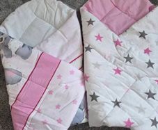 Newborn baby swadles
