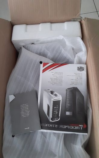 Cooler Master Storm Trooper Full Tower case (ATX)