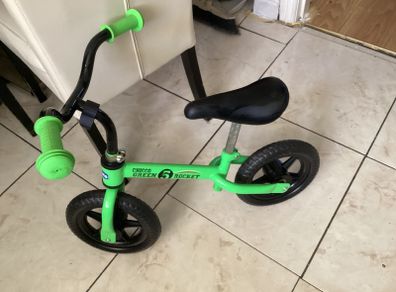 Kids balance bike like new