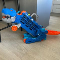 Hot Wheels Dino Car Transporter