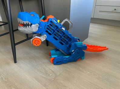 Hot Wheels Dino Car Transporter