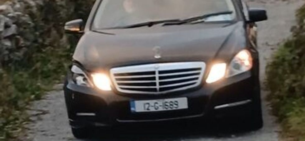 Mercedes-Benz E-Class 2012 light damage