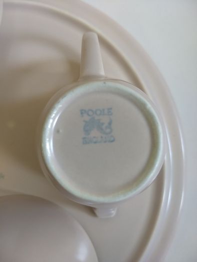 Fabulous Very Rare Vintage MCM Poole Pottery Twintone Tea for One Bachelor Set with Matching Tray All in Colourway C54, Sepia and Mushroom, Streamline Shape, Circa 1950s