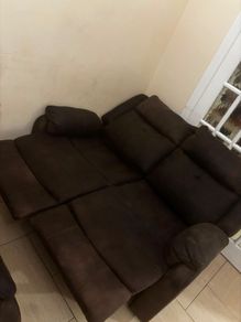 brown 2&3 seater and coffee table