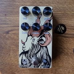 Walrus Audio Eons Fuzz Clone
