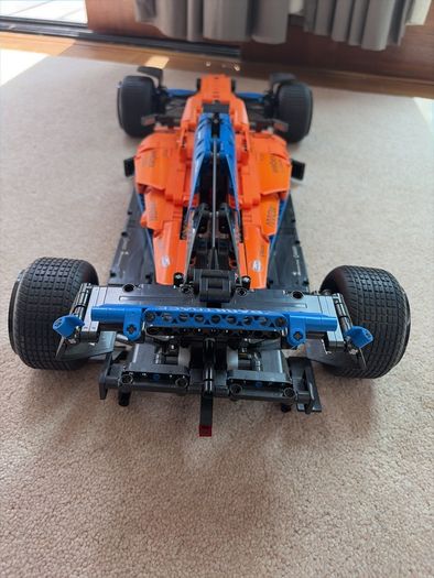 Lego Technic McLaren F1 42141