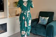 Brand-New Green Floral Dress with Short Sleeves Size Medium UK 10 / EU 38